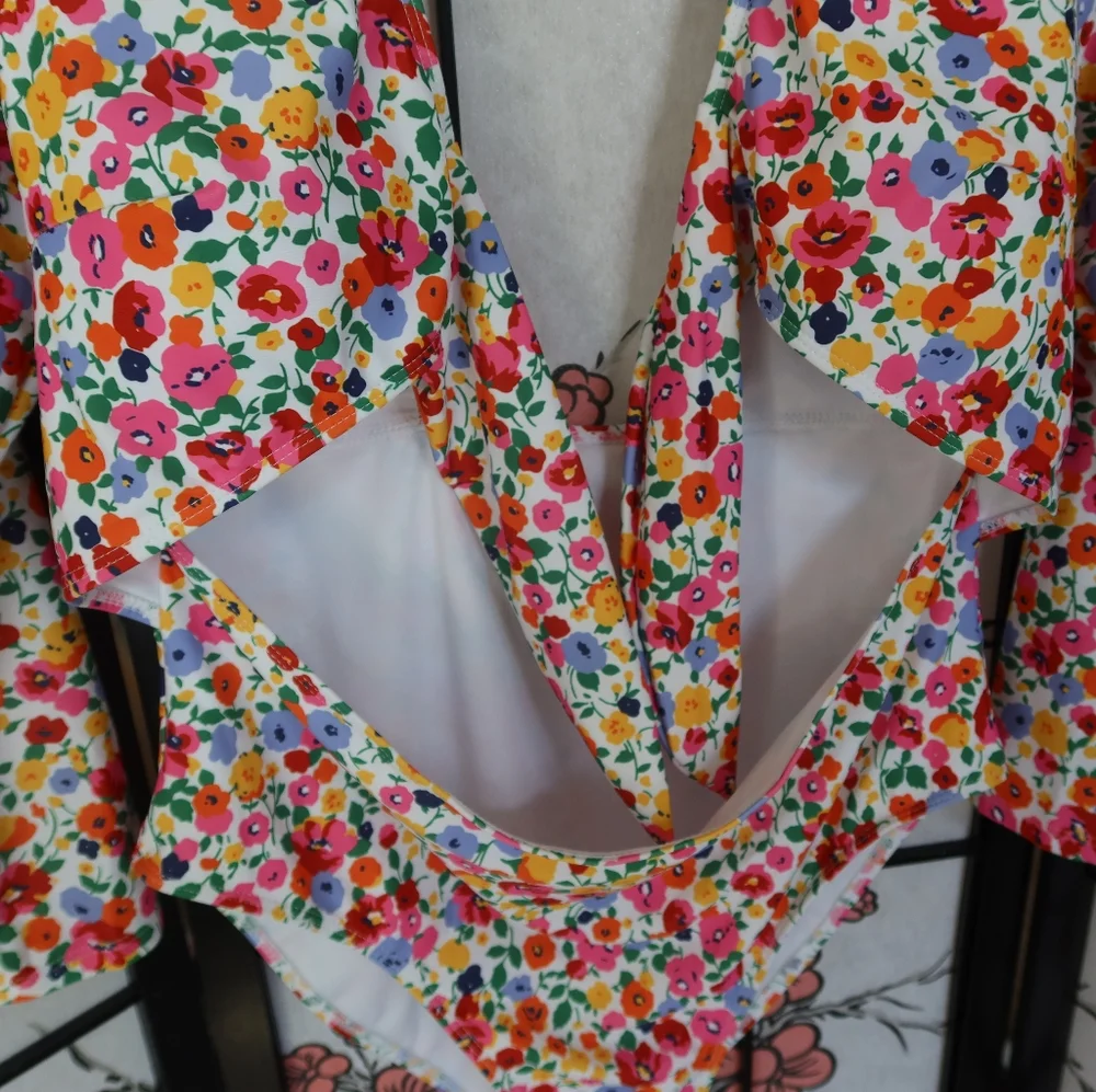 SHEIN Red Pink Floral Long Sleeve Cut Out Tie Chest Swimsuit Plus Size 2XL NWOT